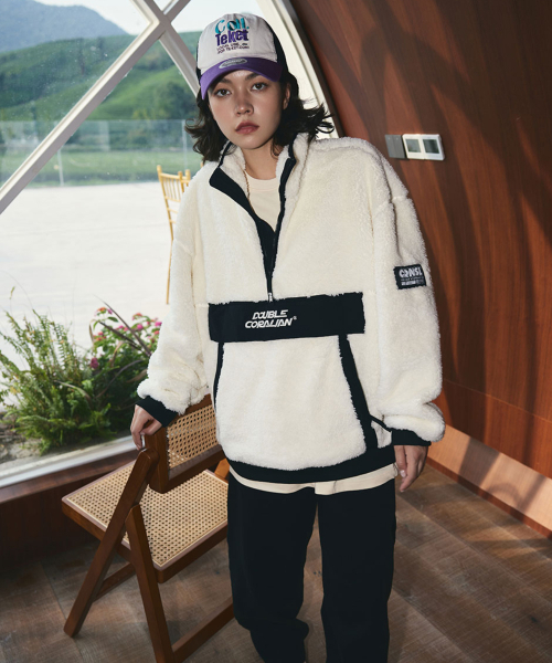CORALIAN(コラリアン)の「ソフトボアフリースアノラックアイボリー(その他アウター・メンズ・その他・L/XL/XS/S)」の2枚目の写真