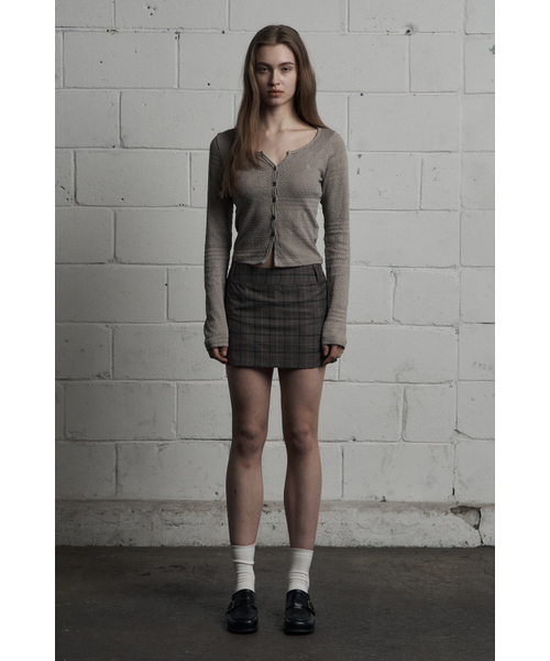 SYNERJYN(シナジン)の「CLASSIC CHECK MINI SKIRT DARK BEIGE(スカート・レディース・その他・MEDIUM/SMALL)」の4枚目の写真