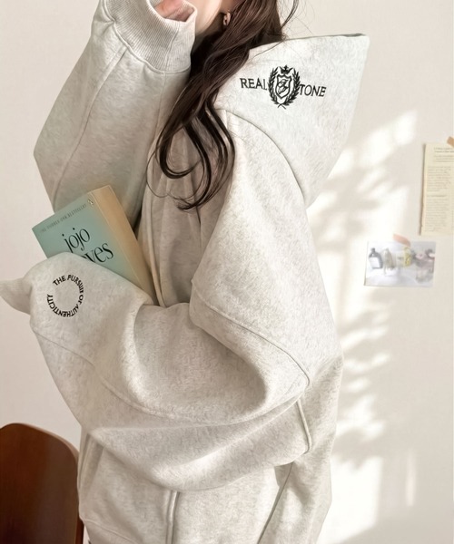 classicalelf（クラシカルエルフ）の「【キッズ】親子リンクコーデ可能◎ゆるっとダボっと可愛い♪裏起毛クロップドワイドパーカー（パーカー・キッズ・オートミール/チャコール・160/140/120/100）」の6枚目の写真