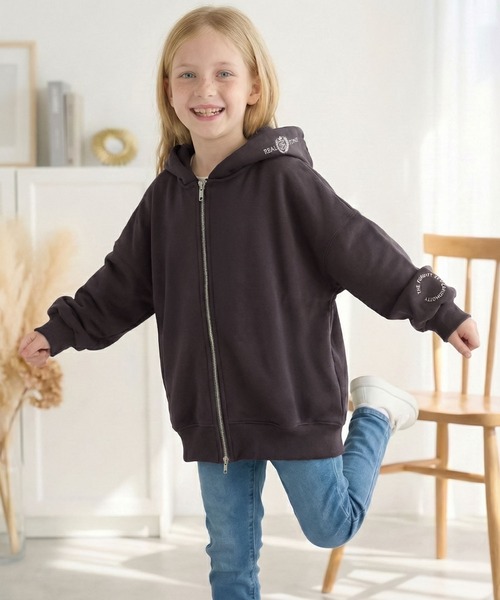 classicalelf（クラシカルエルフ）の「【キッズ】親子リンクコーデ可能◎ゆるっとダボっと可愛い♪裏起毛クロップドワイドパーカー（パーカー・キッズ・オートミール/チャコール・160/140/120/100）」の11枚目の写真