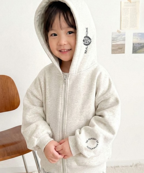 classicalelf（クラシカルエルフ）の「【キッズ】親子リンクコーデ可能◎ゆるっとダボっと可愛い♪裏起毛クロップドワイドパーカー（パーカー・キッズ・オートミール/チャコール・160/140/120/100）」の17枚目の写真