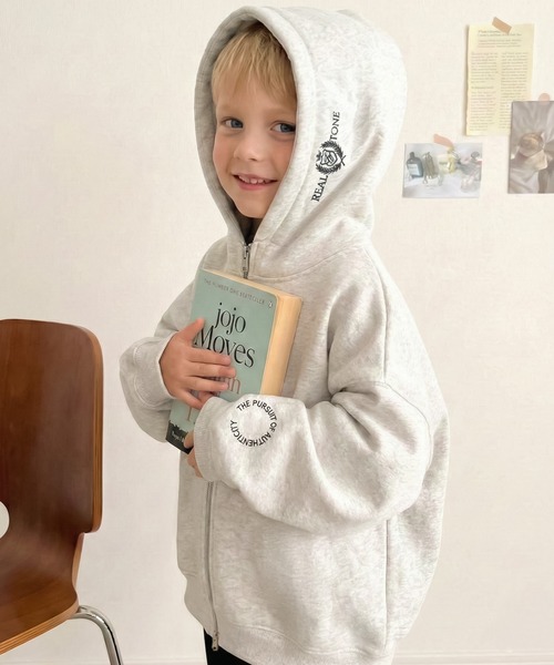 classicalelf（クラシカルエルフ）の「【キッズ】親子リンクコーデ可能◎ゆるっとダボっと可愛い♪裏起毛クロップドワイドパーカー（パーカー・キッズ・オートミール/チャコール・160/140/120/100）」の16枚目の写真