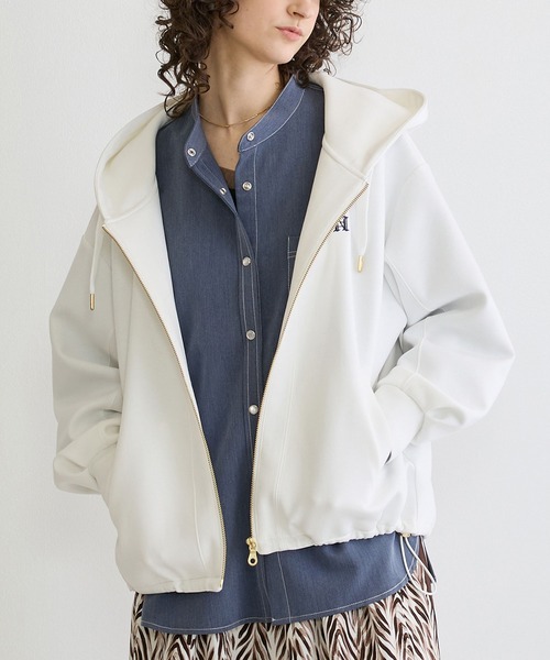 NICOLE white（ニコルホワイト）の「フードジップパーカー（パーカー・レディース・オフホワイト/ネイビー/ライトグレー・FREE）」の2枚目の写真