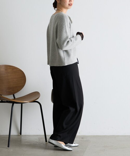 Jena espace merveilleux(ジェナ エスパスメルヴェイユ)の「【上品な落ち感】サテン切替トロミパンツ(その他パンツ・レディース・ブラック/アイボリー/グレー・FREE)」の19枚目の写真