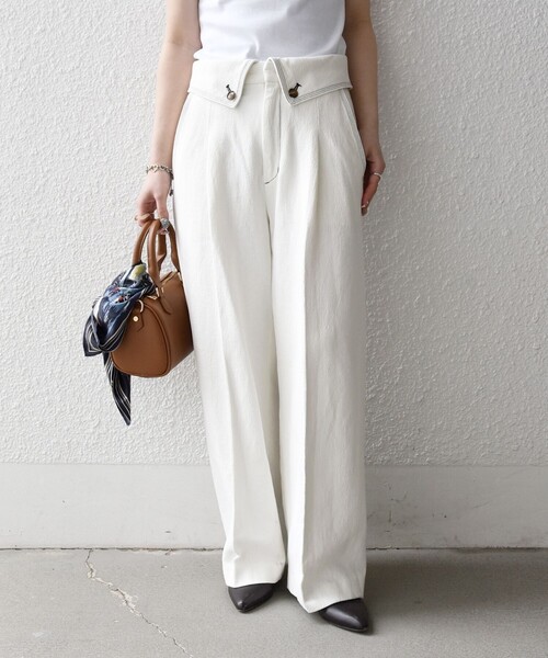 SHIPS any（シップス エニィ）の「SHIPS any:〈洗濯機可能〉カルゼ ターンバック ハイウエスト テーパード パンツ（その他パンツ・レディース・オフホワイト/ネイビー・36/38）」の7枚目の写真