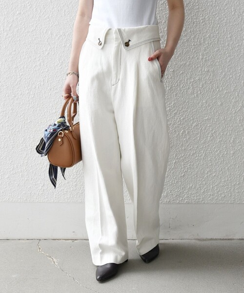 SHIPS any（シップス エニィ）の「SHIPS any:〈洗濯機可能〉カルゼ ターンバック ハイウエスト テーパード パンツ（その他パンツ・レディース・オフホワイト/ネイビー・36/38）」の12枚目の写真