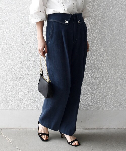 SHIPS any（シップス エニィ）の「SHIPS any:〈洗濯機可能〉カルゼ ターンバック ハイウエスト テーパード パンツ（その他パンツ・レディース・オフホワイト/ネイビー・36/38）」の16枚目の写真