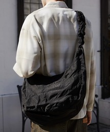 PUBLIC TOKYO | ドローストリングショルダーバッグ(ショルダーバッグ)