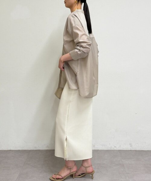 LOUNGEDRESS(ラウンジドレス)の「バイヤスロングブラウス(シャツ/ブラウス・レディース・オフホワイト/ブルー/ベージュ/ネイビー・FREE)」の20枚目の写真