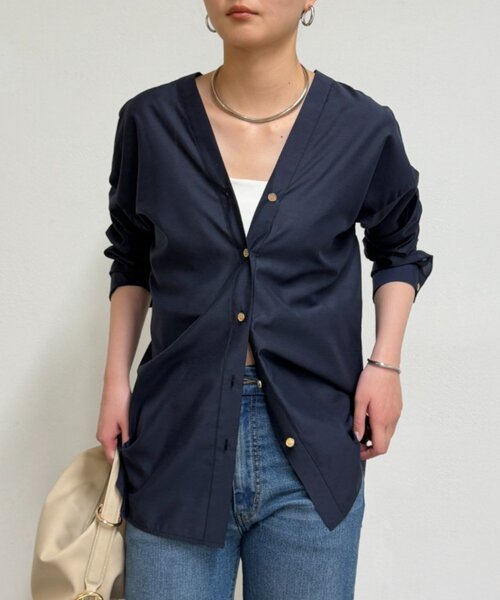 LOUNGEDRESS（ラウンジドレス）の「バイヤスロングブラウス（シャツ/ブラウス・レディース・オフホワイト/ブルー/ベージュ/ネイビー・FREE）」の7枚目の写真