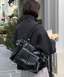 LYEON（リヨン）の「【A4サイズ対応】ヴィンテージライクボストンバッグ/アウトポケットトートバッグ/ベルトデザインバッグ（トートバッグ）」