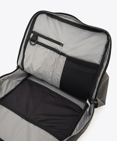 Columbia(コロンビア)の「撥水 軽量 Columbia/ スターレンジ 23L スクエア バックパック /コロンビア(バックパック/リュック・レディース・チャコールグレー/ブラック・ONE SIZE)」の17枚目の写真