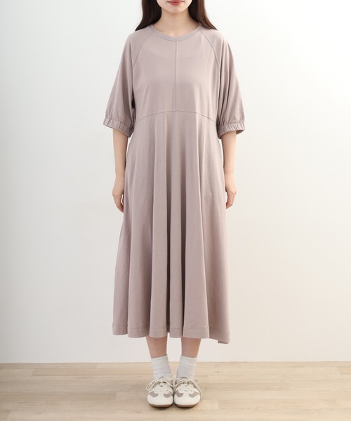 OMNES(オムネス)の「汗じみ防止UV 袖ボリュームワンピース(ワンピース・レディース・ブラウン/ピンクベージュ・M/L)」の10枚目の写真