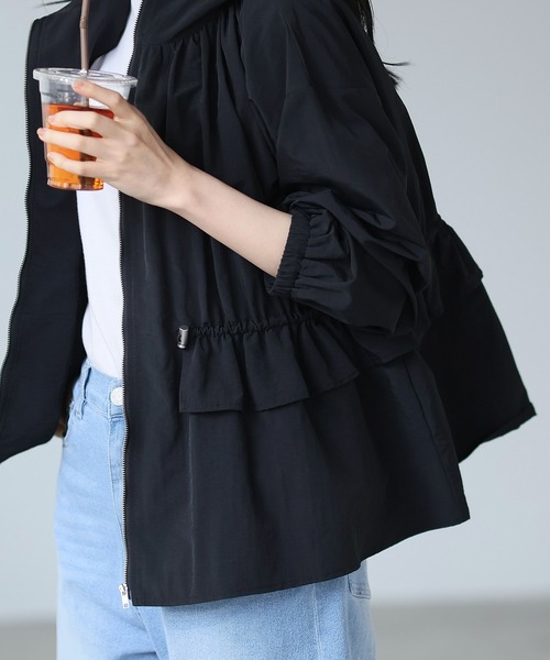 itto...(イット)の「水を弾く撥水加工【UVカット&接触冷感】機能付きフレアブルゾン(マウンテンパーカー・レディース・アイボリー/ブラック・FREE)」の15枚目の写真