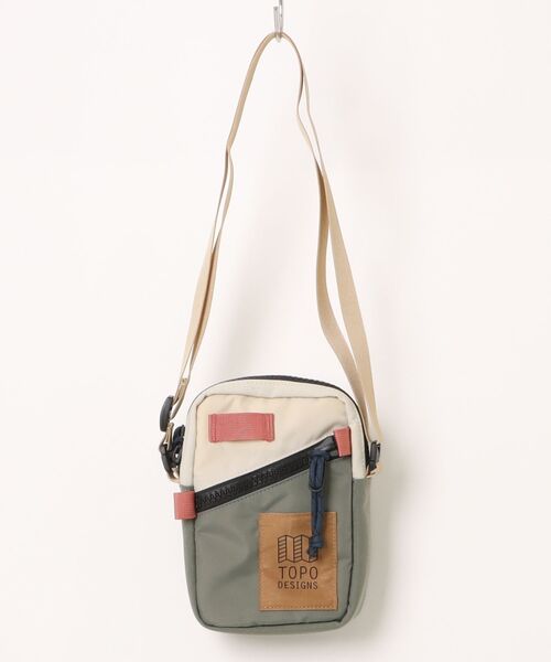 TOPO DESIGNS(トポデザインズ)の「GO OUT掲載モデル【TOPO DESIGNS】MINI SHOULDER BAG/ミニショルダーバッグ(ショルダーバッグ・レディース・ブラウン/アイボリー/ホワイト系/ブラック/ブラウン系/ブラック系/ブルー系/ブルー系1/レッドパープル/グレー系・ONE SIZE)」の2枚目の写真