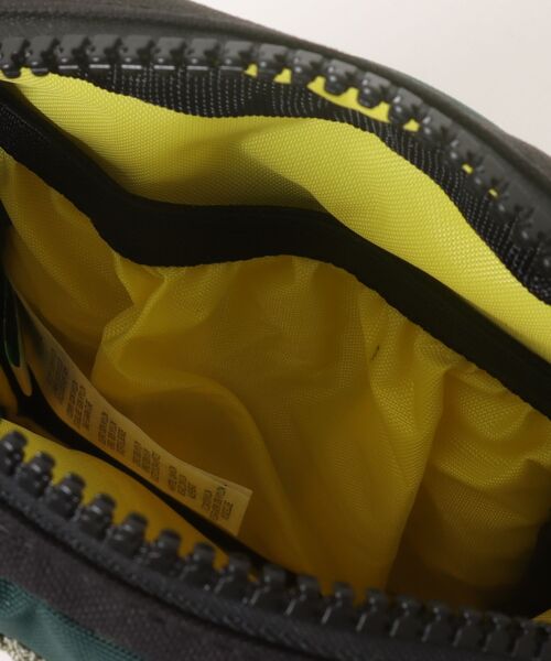 TOPO DESIGNS(トポデザインズ)の「GO OUT掲載モデル【TOPO DESIGNS】MINI SHOULDER BAG/ミニショルダーバッグ(ショルダーバッグ・レディース・ブラウン/アイボリー/ホワイト系/ブラック/ブラウン系/ブラック系/ブルー系/ブルー系1/レッドパープル/グレー系・ONE SIZE)」の20枚目の写真