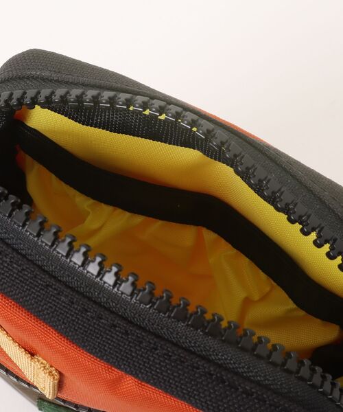 TOPO DESIGNS(トポデザインズ)の「GO OUT掲載モデル【TOPO DESIGNS】MINI SHOULDER BAG/ミニショルダーバッグ(ショルダーバッグ・レディース・ブラウン/アイボリー/ホワイト系/ブラック/ブラウン系/ブラック系/ブルー系/ブルー系1/レッドパープル/グレー系・ONE SIZE)」の21枚目の写真