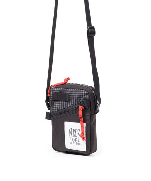 TOPO DESIGNS(トポデザインズ)の「GO OUT掲載モデル【TOPO DESIGNS】MINI SHOULDER BAG 2WAYショルダーバッグ(ショルダーバッグ・レディース・ブラウン/アイボリー/ホワイト系/ブラック/ブラウン系/ブラック系/ブルー系/ブルー系1/レッドパープル/グレー系・ONE SIZE)」の5枚目の写真