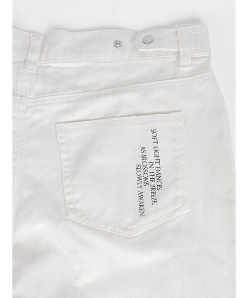 :ETHROF(イーサオブ)の「GRAPHIC STRAIGHT DENIM PANTS(デニムパンツ・レディース・オフホワイト/チャコール・FREE)」の17枚目の写真