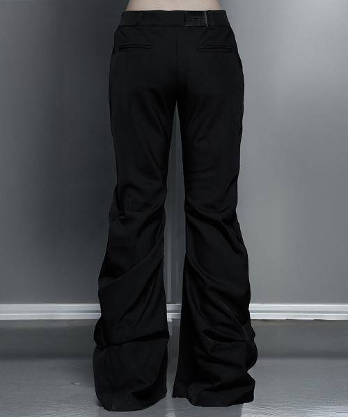 ETRE AU SOMMET(エトレオソメ)の「Side Double Lace-Up Bootcut Slacks (Black)(スラックス・レディース・ブラック・1/2)」の3枚目の写真
