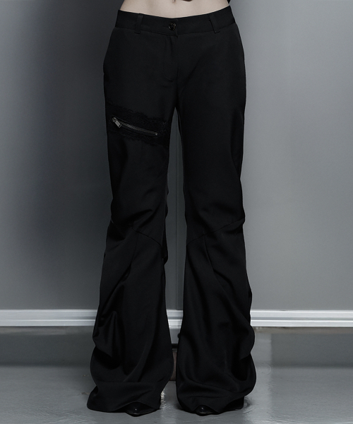 ETRE AU SOMMET(エトレオソメ)の「Side Double Lace-Up Bootcut Slacks (Black)(スラックス・レディース・ブラック・1/2)」の4枚目の写真