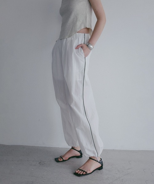 MANOF(マノフ)の「ACTIVE 2WAY WIDE PANTS(その他パンツ・レディース・ブラック/オレンジ/ホワイト・M/S)」の2枚目の写真