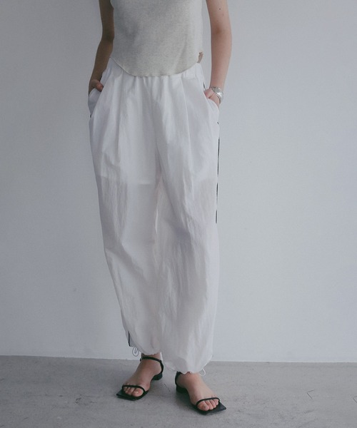 MANOF(マノフ)の「ACTIVE 2WAY WIDE PANTS(その他パンツ・レディース・ブラック/オレンジ/ホワイト・M/S)」の4枚目の写真