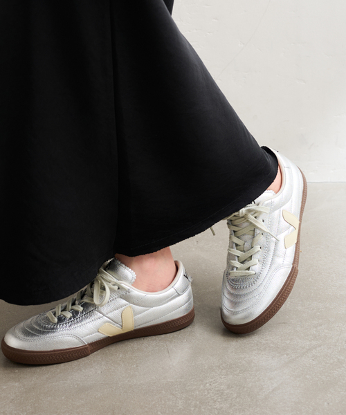 VEJA(ヴェジャ)の「VEJA/ヴェジャ PANENKA(スニーカー・レディース・シルバー/ブラック・36/37/38/39/40)」の2枚目の写真