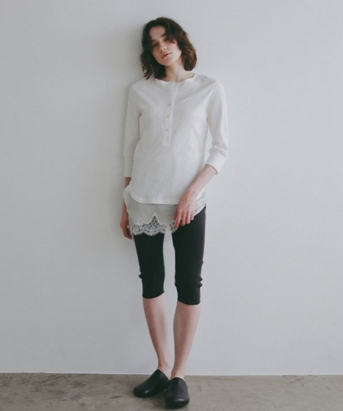 ETRE TOKYO(エトレトウキョウ)の「3/4スリーブヘンリーネックプルオーバー(Tシャツ/カットソー・レディース・オートミール/ホワイト/ブラック・FREE)」の19枚目の写真