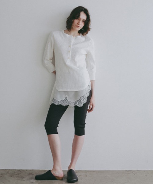 ETRE TOKYO(エトレトウキョウ)の「3/4スリーブヘンリーネックプルオーバー(Tシャツ/カットソー・レディース・オートミール/ホワイト/ブラック・FREE)」の21枚目の写真