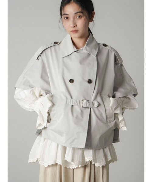 FIKA.（フィーカ）の「Trench cape jacket（その他アウター・レディース・ライトグレー/ベージュ・FREE）」の3枚目の写真
