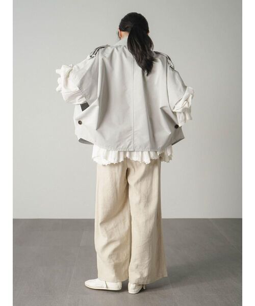 FIKA.（フィーカ）の「Trench cape jacket（その他アウター・レディース・ライトグレー/ベージュ・FREE）」の9枚目の写真