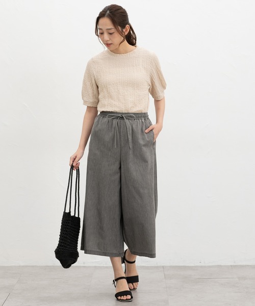 Honeys(ハニーズ)の「【UVカット】ふんわり袖トップス(Tシャツ/カットソー・レディース・オフホワイト/ブラック/ライトベージュ/ブラウン/サックスブルー系1・L/LL/M/S)」の17枚目の写真