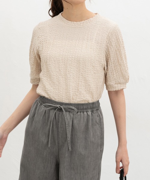Honeys(ハニーズ)の「【UVカット】ふんわり袖トップス(Tシャツ/カットソー・レディース・オフホワイト/ブラック/ライトベージュ/ブラウン/サックスブルー系1・L/LL/M/S)」の20枚目の写真