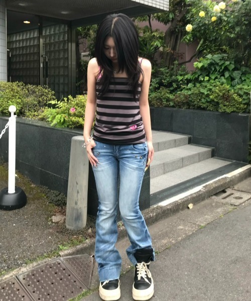 SCULPTOR（スカルプター）の「Sweet Kitty Stripe Tube Top（チューブトップ・レディース・チャコールグレー/オレンジ/カーキ・MEDIUM/SMALL/LARGE）」の4枚目の写真