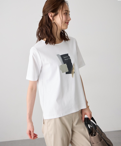 A/C DESIGN BY ALPHA CUBIC(エーシーデザインバイアルファキュービック)の「グラフィックロゴTシャツ【すごツヤ・接触冷感・UVカット】(Tシャツ/カットソー・レディース・ライトグレー/オフホワイト/ブラック・M/L/LL/3L)」の9枚目の写真