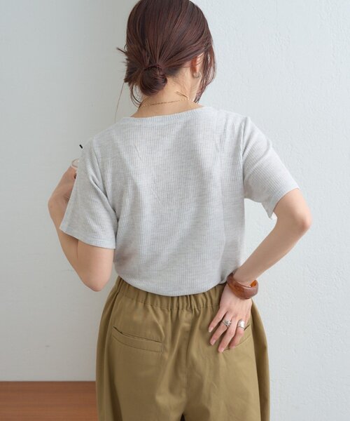 CIAOPANIC TYPY(チャオパニックティピー)の「【ZOZO限定】シアーワッフルヘンリーネックTee(Tシャツ/カットソー・レディース・ブラウン/グレー/オフホワイト/ブラック・ONE SIZE)」の19枚目の写真