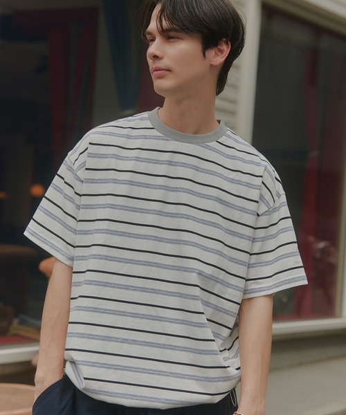 MAISON CLUB(メゾンクラブ)の「【MAISON CLUB】Over Multi Border Half Sleeve Tee / オーバーマルチボーダー半袖Tシャツ(Tシャツ/カットソー・メンズ・ホワイト/ベージュ/ネイビー・L/M)」の1枚目の写真