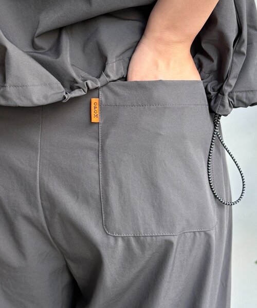 CPCM(シーピーシーエム)の「【3点セット】ストレッチナイロンパッカブルセットアップ(セットアップ・レディース・ブラック/ベージュ/チャコールグレー・FREE)」の18枚目の写真