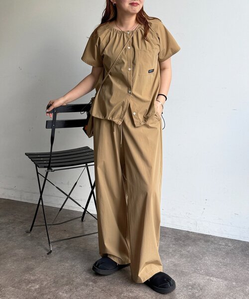 CPCM(シーピーシーエム)の「【3点セット】ストレッチナイロンパッカブルセットアップ(セットアップ・レディース・ブラック/ベージュ/チャコールグレー・FREE)」の4枚目の写真