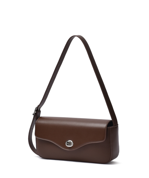 MADENROLLS(マデンロールズ)の「Aero Bag Chocolate(ショルダーバッグ・レディース・その他・FREE)」の2枚目の写真