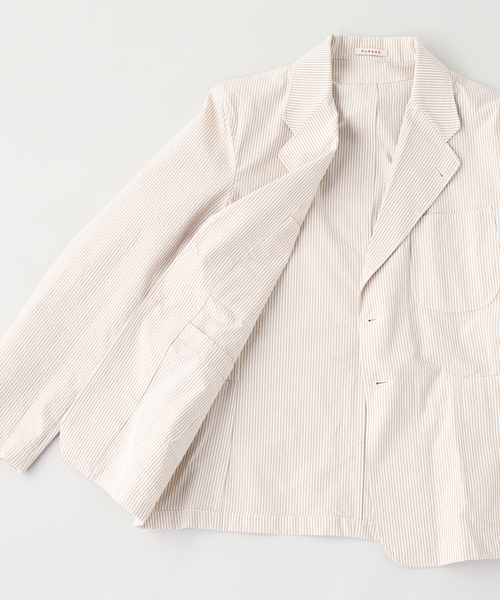 EDIFICE(エディフィス)の「fursac (フルサック) Seersucker Jacket(その他アウター・メンズ・ベージュ・X-LARGE/LARGE/MEDIUM/SMALL)」の3枚目の写真
