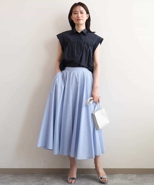 MK MICHEL KLEIN（エムケーミッシェルクラン）の「[洗える]フリルネックデザインコットン混シャツブラウス（シャツ/ブラウス・レディース・ライトグリーン/ホワイト/ネイビー・38）」の6枚目の写真