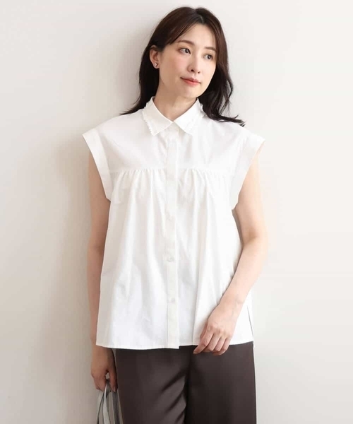 MK MICHEL KLEIN（エムケーミッシェルクラン）の「[洗える]フリルネックデザインコットン混シャツブラウス（シャツ/ブラウス・レディース・ライトグリーン/ホワイト/ネイビー・38）」の16枚目の写真