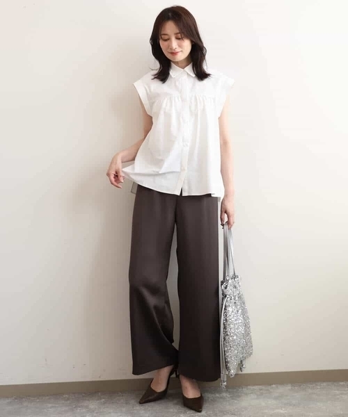 MK MICHEL KLEIN（エムケーミッシェルクラン）の「[洗える]フリルネックデザインコットン混シャツブラウス（シャツ/ブラウス・レディース・ライトグリーン/ホワイト/ネイビー・38）」の17枚目の写真