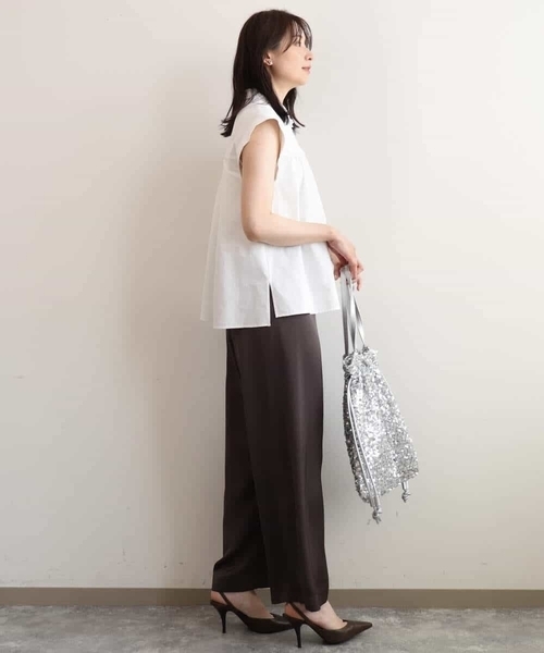 MK MICHEL KLEIN（エムケーミッシェルクラン）の「[洗える]フリルネックデザインコットン混シャツブラウス（シャツ/ブラウス・レディース・ライトグリーン/ホワイト/ネイビー・38）」の20枚目の写真