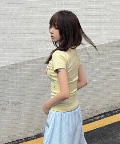 LAC-VERT(ラック・ヴェール)の「スター柄プリントTシャツ(Tシャツ/カットソー・レディース・ホワイト/イエロー・FREE)」の11枚目の写真
