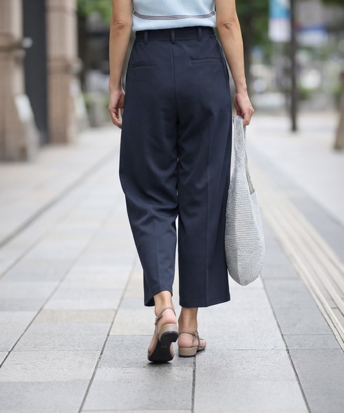STYLE DELI（スタイルデリ）の「半端丈ラクちんポンチタックパンツ（その他パンツ・レディース・ブラック/ネイビー・02/01）」の17枚目の写真