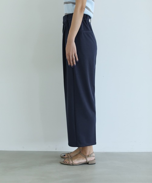 STYLE DELI（スタイルデリ）の「半端丈ラクちんポンチタックパンツ（その他パンツ・レディース・ブラック/ネイビー・02/01）」の5枚目の写真