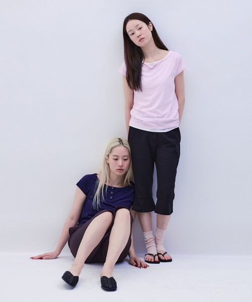 BEAUTY&YOUTH UNITED ARROWS（ビューティーアンドユースユナイテッドアローズ）の「ポリエステルブレンド フレア カプリパンツ（その他パンツ・レディース・ブラック/ワイン・M/XS/S）」の21枚目の写真